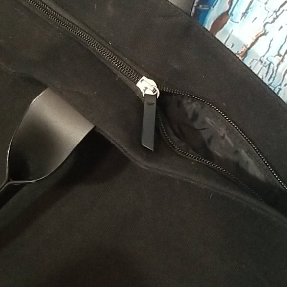 VICTORIA'S Secret Silver Sequined Large Tote - Picture 6 of 8